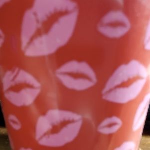 Meet your Posher, Monique